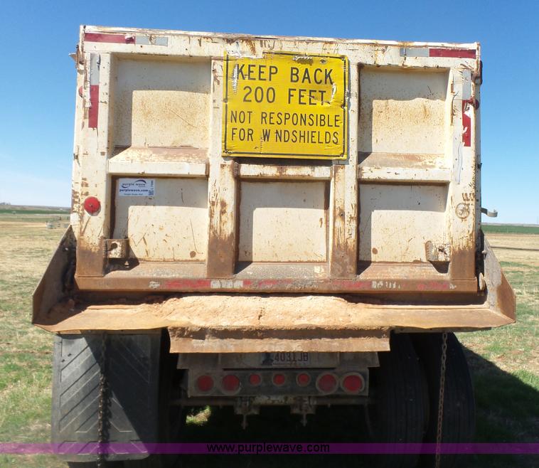 image for item L7486 1997 Hilbilt HD-37 end dump trailer