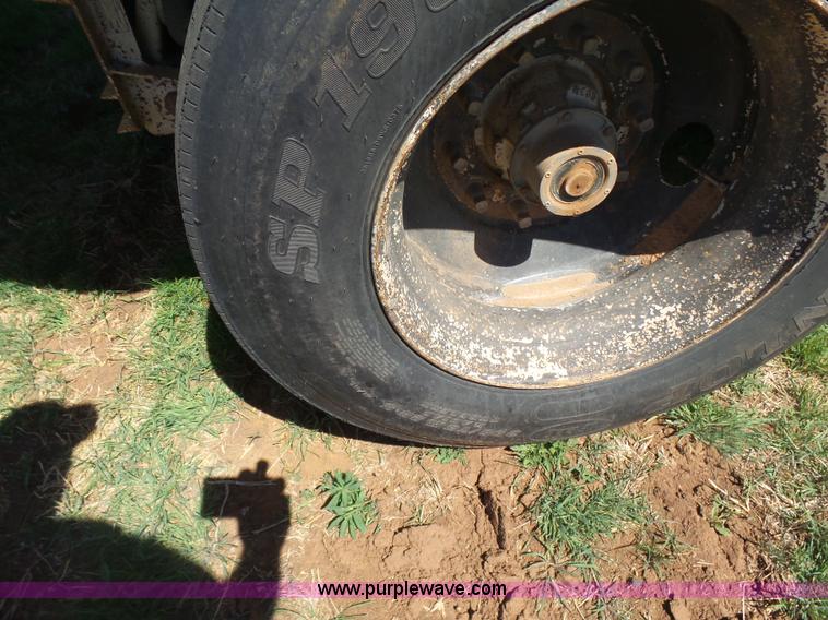 image for item L7486 1997 Hilbilt HD-37 end dump trailer