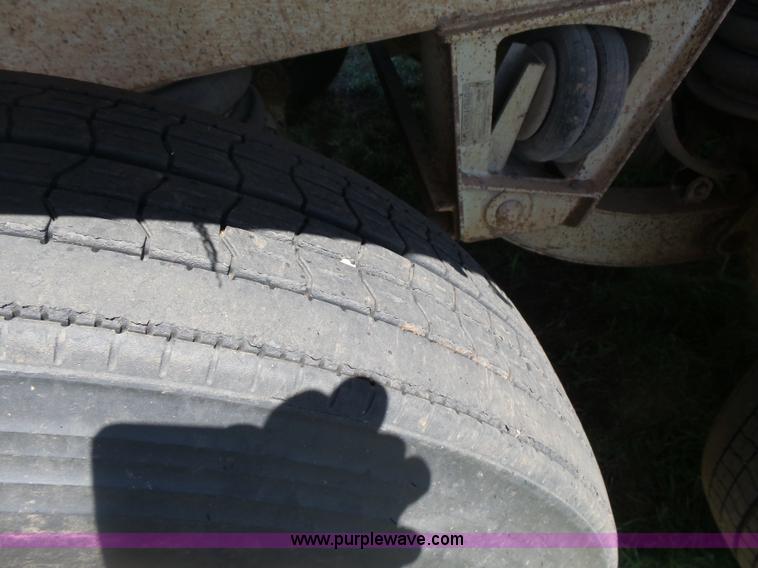 image for item L7486 1997 Hilbilt HD-37 end dump trailer