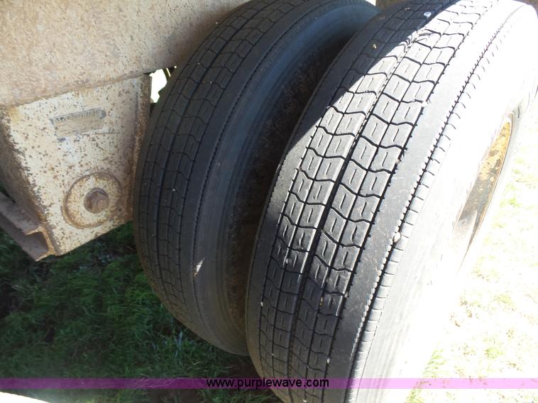 image for item L7486 1997 Hilbilt HD-37 end dump trailer