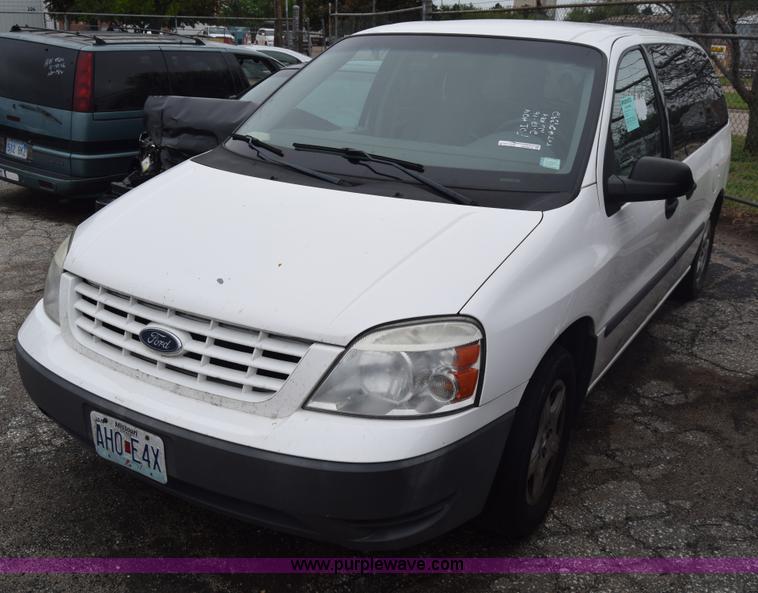 image for item AW9918 2005 Ford Freestar van