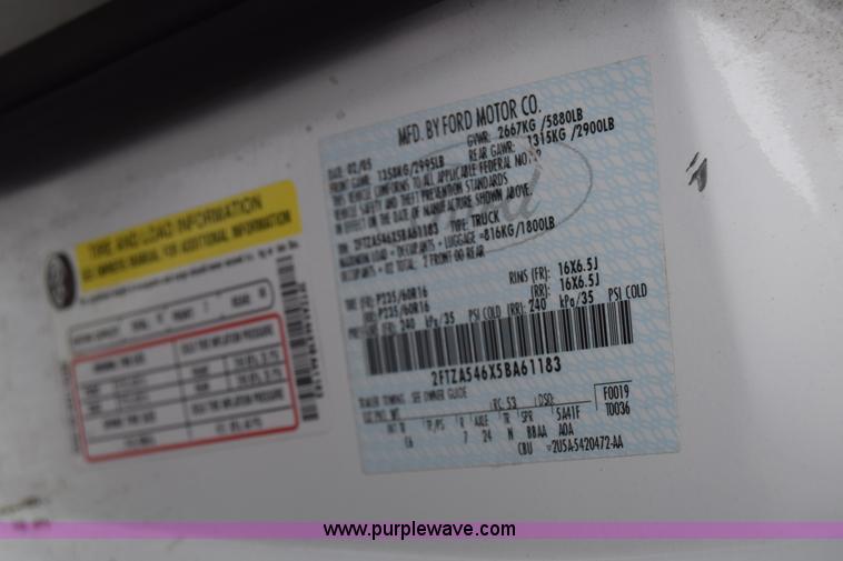 image for item AW9918 2005 Ford Freestar van