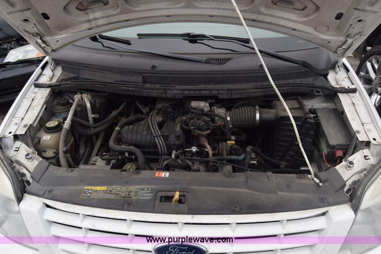 image for item AW9918 2005 Ford Freestar van