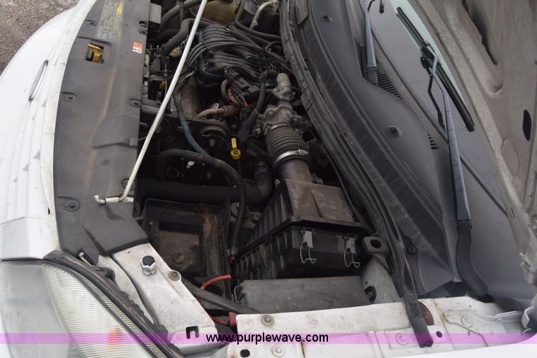 image for item AW9918 2005 Ford Freestar van