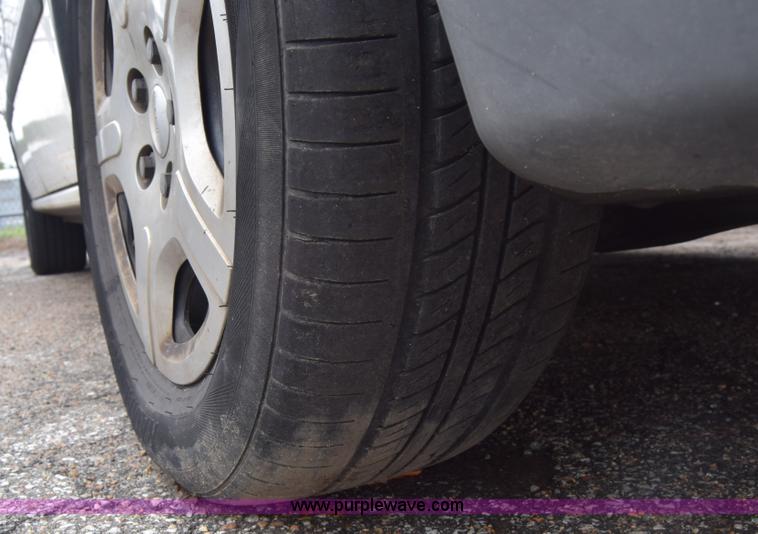 image for item AW9918 2005 Ford Freestar van