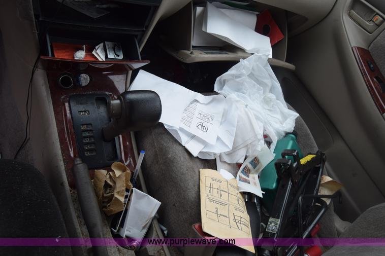 image for item AW9922 2003 Toyota Corolla