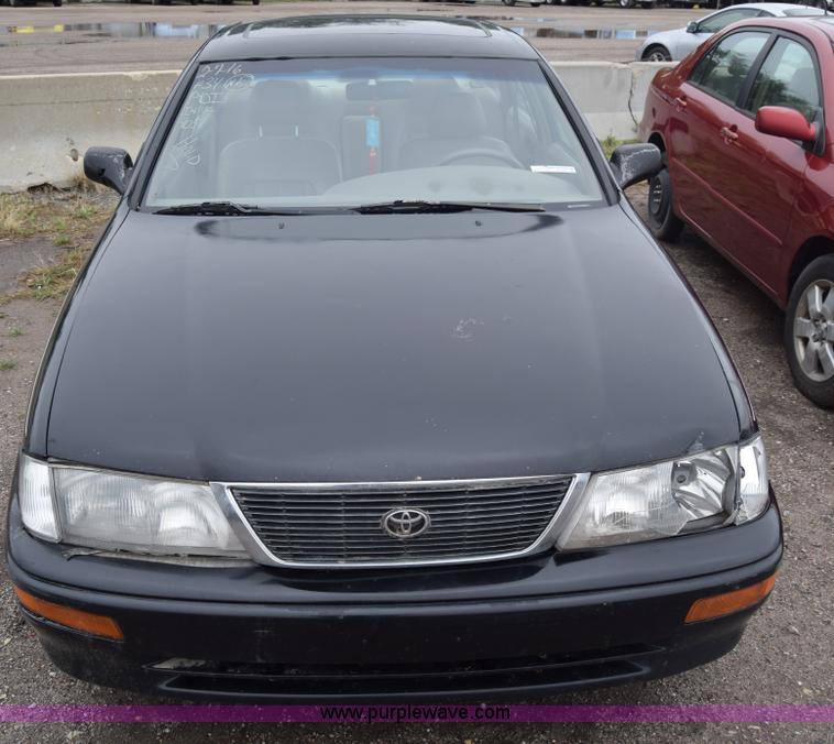 image for item AW9925 1996 Toyota Avalon