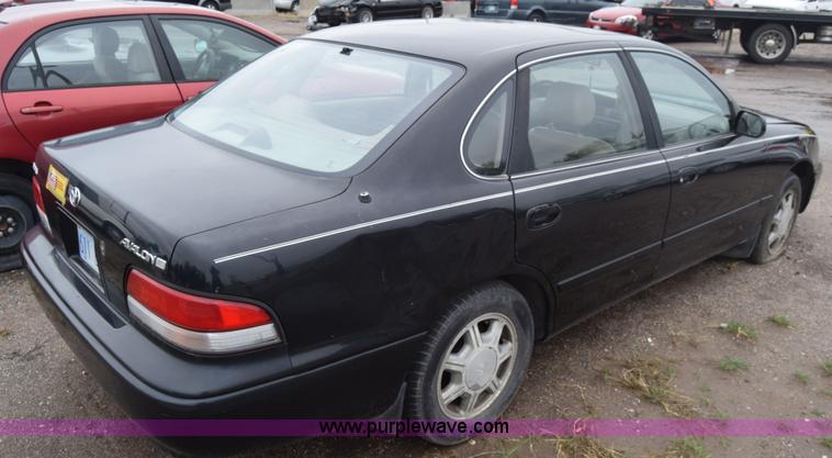 image for item AW9925 1996 Toyota Avalon