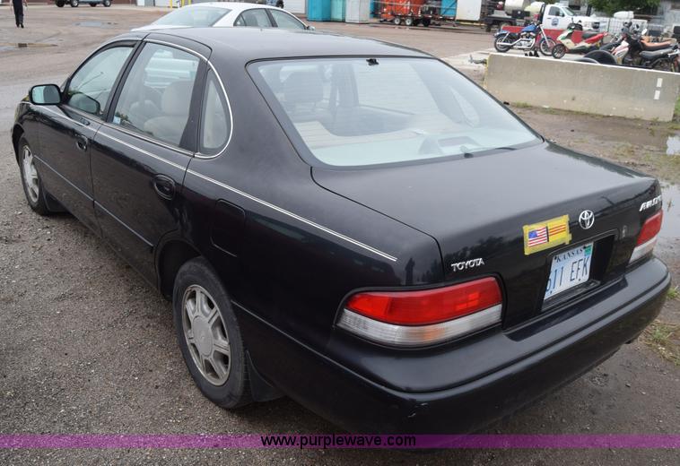 image for item AW9925 1996 Toyota Avalon