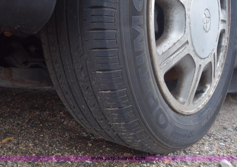 image for item AW9925 1996 Toyota Avalon