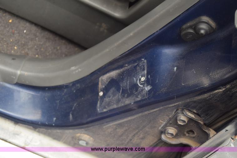 image for item AW9926 1999 Suzuki Grand Vitara SUV