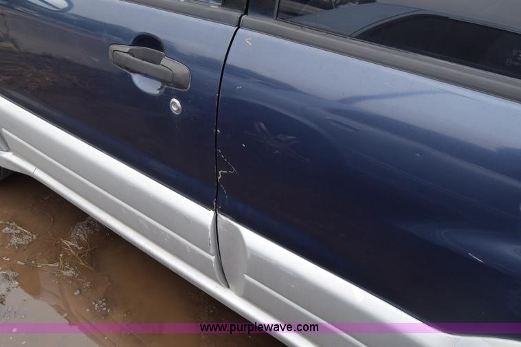 image for item AW9926 1999 Suzuki Grand Vitara SUV