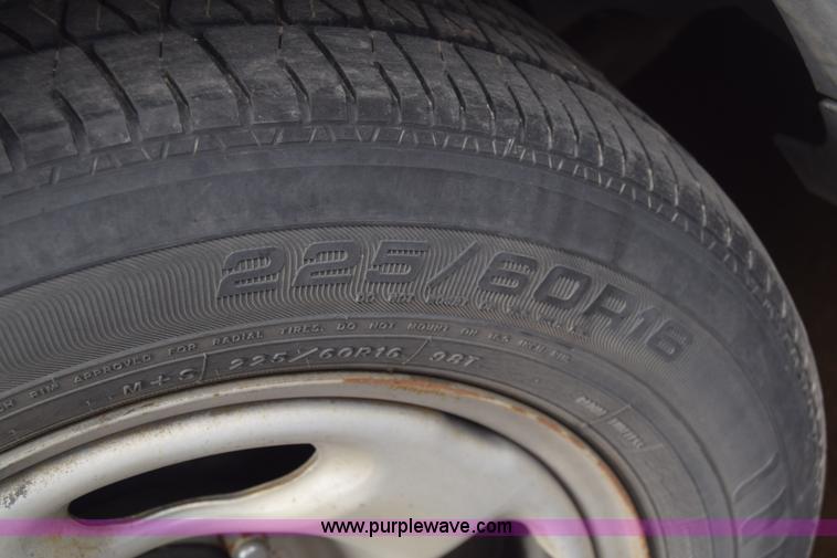 image for item AW9926 1999 Suzuki Grand Vitara SUV