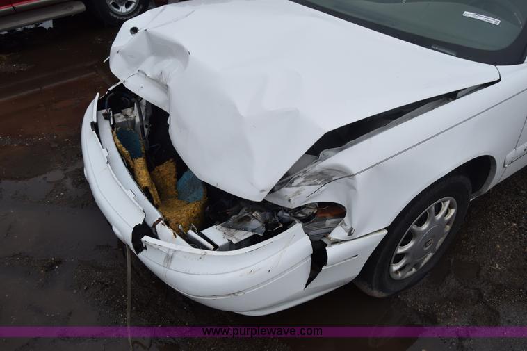 image for item AW9928 2000 Buick Century