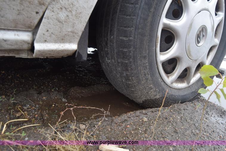 image for item AW9928 2000 Buick Century