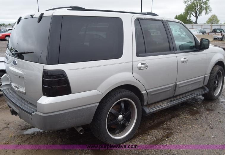image for item AW9930 2003 Ford Expedition SUV