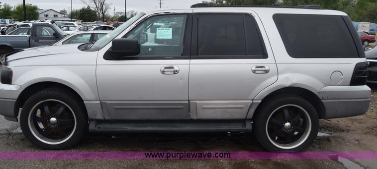 image for item AW9930 2003 Ford Expedition SUV