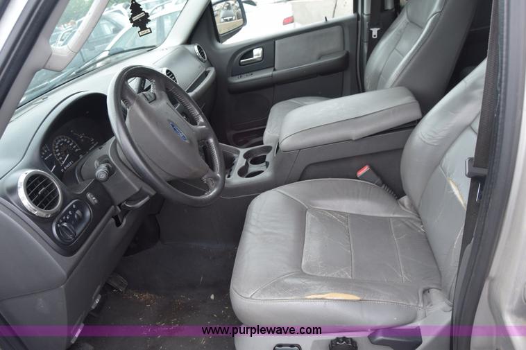 image for item AW9930 2003 Ford Expedition SUV