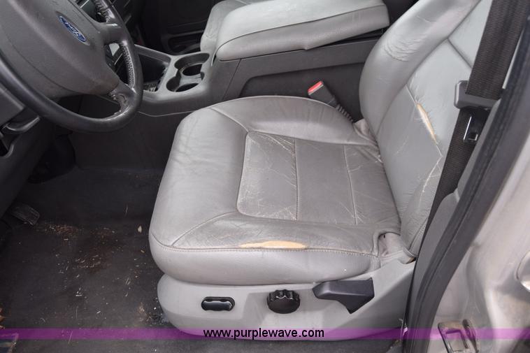 image for item AW9930 2003 Ford Expedition SUV