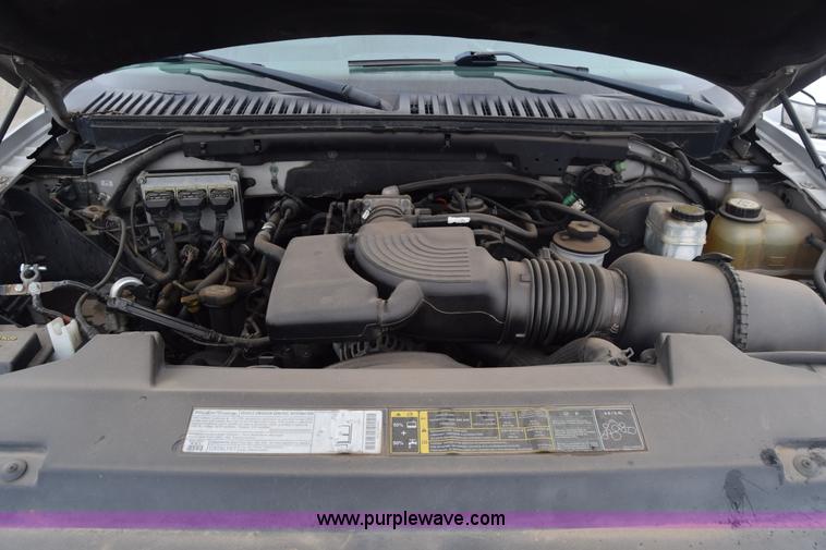 image for item AW9930 2003 Ford Expedition SUV