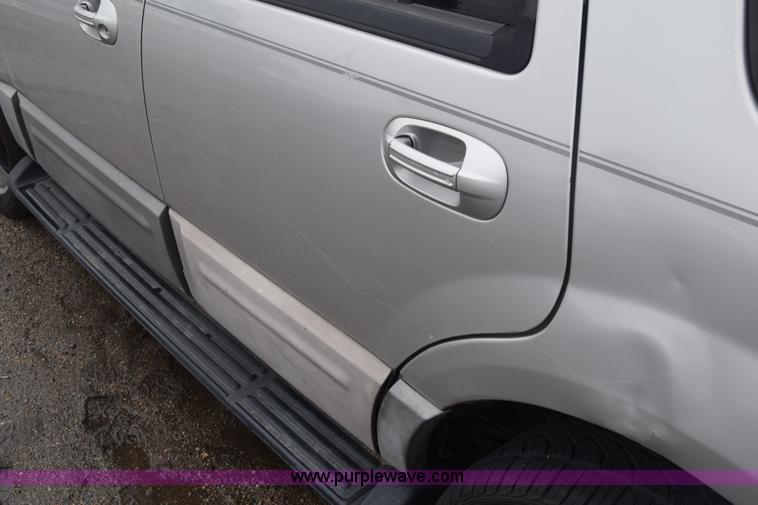 image for item AW9930 2003 Ford Expedition SUV