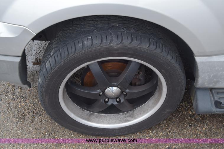image for item AW9930 2003 Ford Expedition SUV