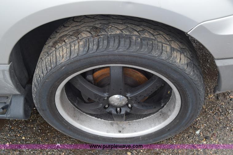 image for item AW9930 2003 Ford Expedition SUV