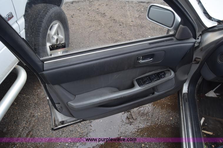 image for item AW9933 1991 Lexus LS400