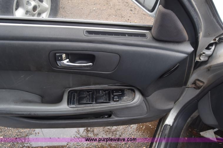 image for item AW9933 1991 Lexus LS400