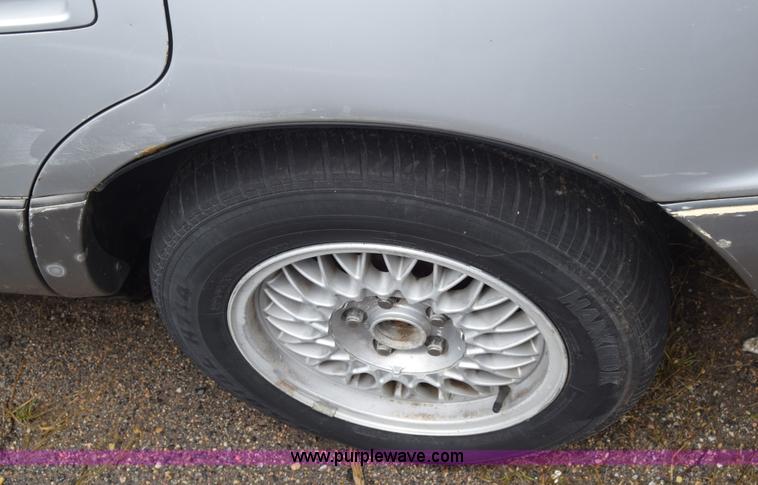 image for item AW9933 1991 Lexus LS400