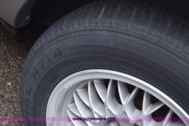 image for item AW9933 1991 Lexus LS400