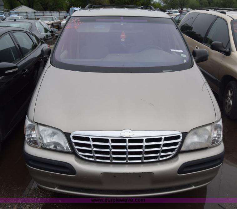 image for item AW9934 1999 Chevrolet Venture van