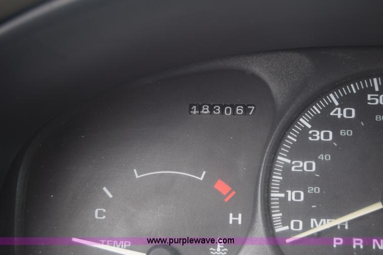 image for item AW9934 1999 Chevrolet Venture van