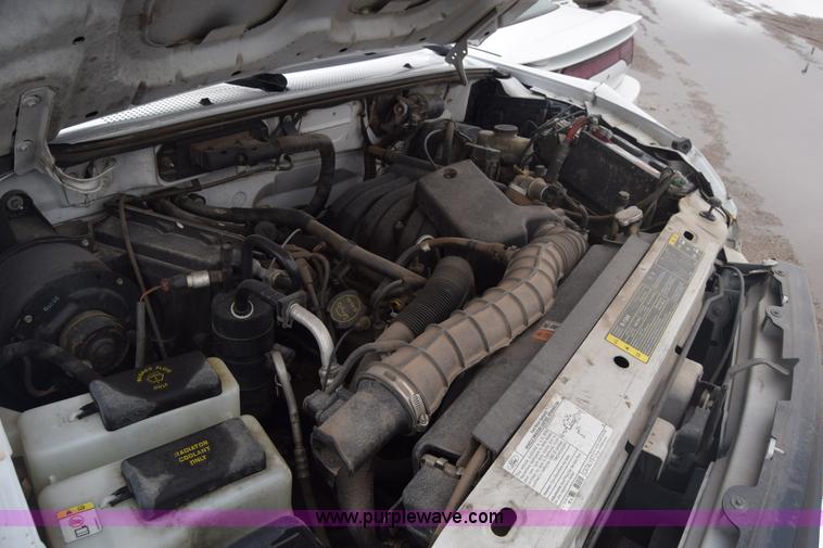 image for item AW9938 2005 Ford Ranger pickup truck