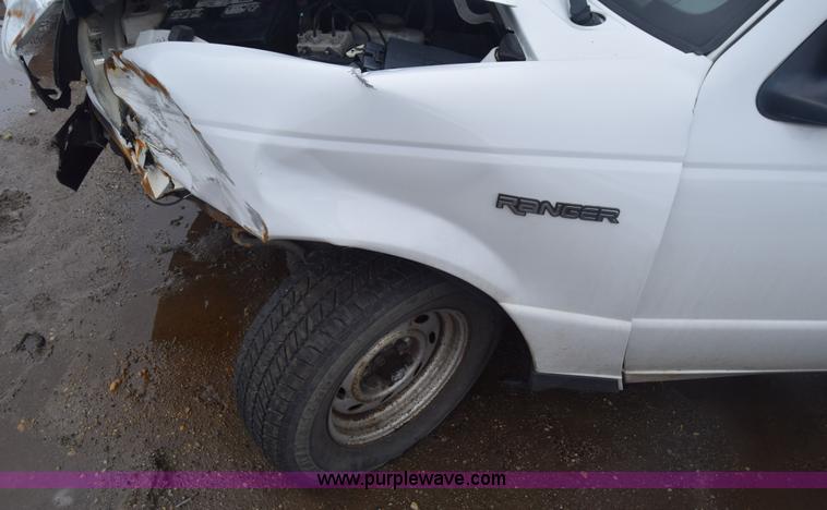 image for item AW9938 2005 Ford Ranger pickup truck