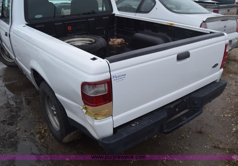image for item AW9938 2005 Ford Ranger pickup truck