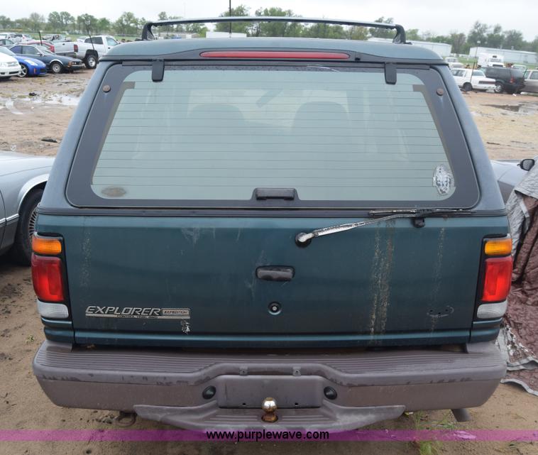image for item AW9941 1995 Ford Explorer SUV