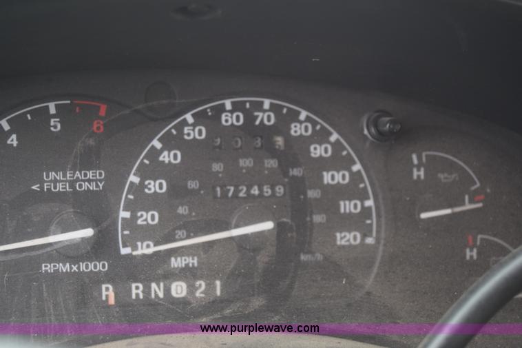 image for item AW9941 1995 Ford Explorer SUV