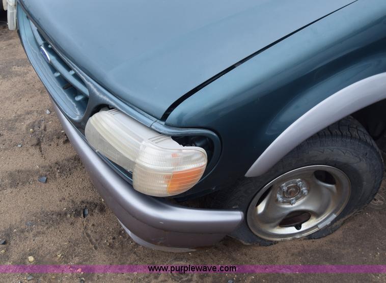 image for item AW9941 1995 Ford Explorer SUV