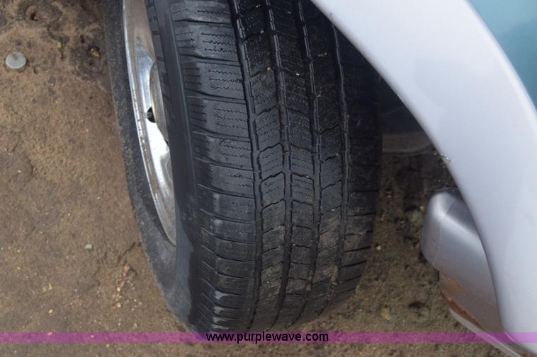 image for item AW9941 1995 Ford Explorer SUV