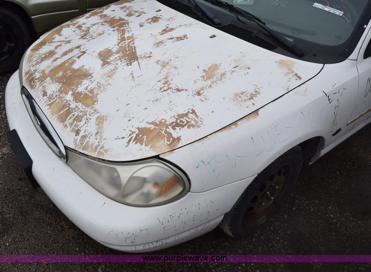 image for item BF9991 2000 Ford Contour