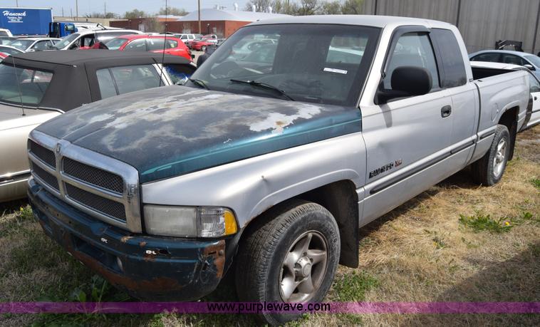 image for item BW9419 1999 Dodge Ram 1500 Quad Cab pickup truck