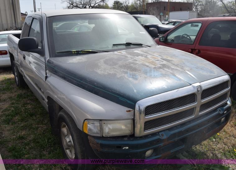 image for item BW9419 1999 Dodge Ram 1500 Quad Cab pickup truck