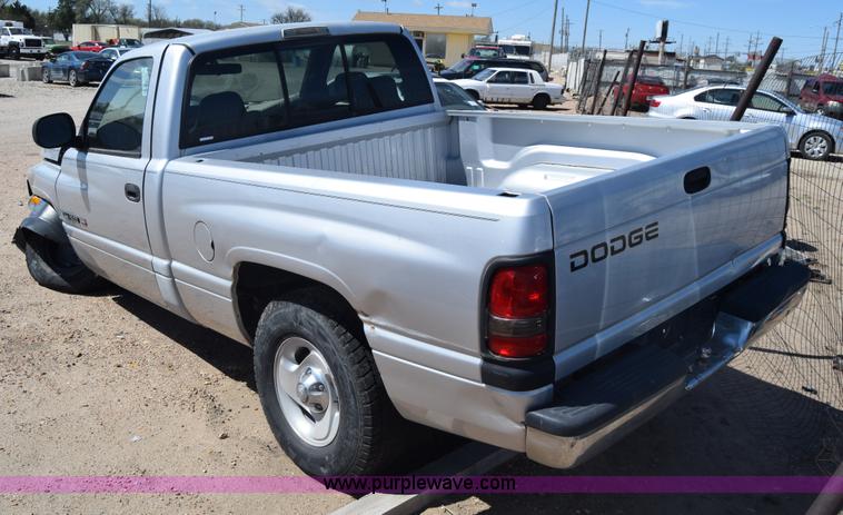 image for item BW9483 2001 Dodge Ram 1500 pickup truck