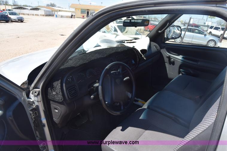 image for item BW9483 2001 Dodge Ram 1500 pickup truck