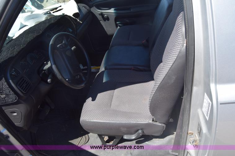 image for item BW9483 2001 Dodge Ram 1500 pickup truck