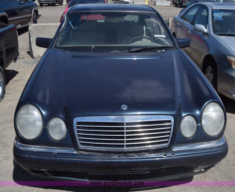 image for item BW9485 1997 Mercedes Benz E320