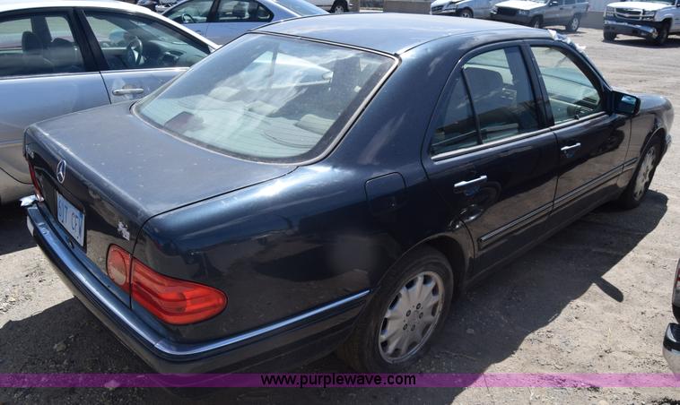 image for item BW9485 1997 Mercedes Benz E320