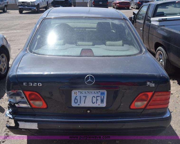 image for item BW9485 1997 Mercedes Benz E320
