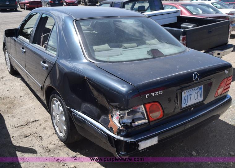 image for item BW9485 1997 Mercedes Benz E320